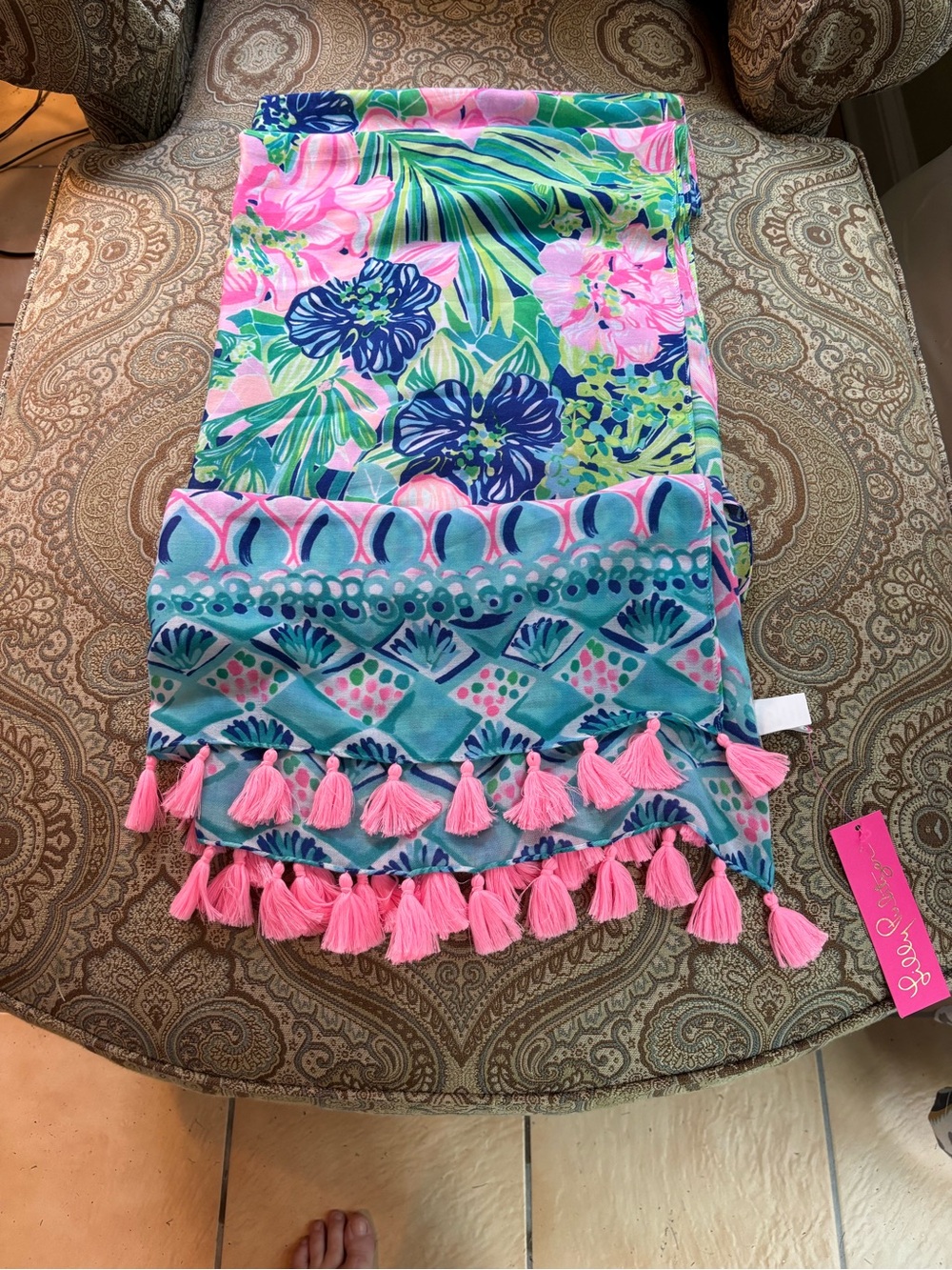 NWT Lilly Pulitzer. Resort Tassel Scarf